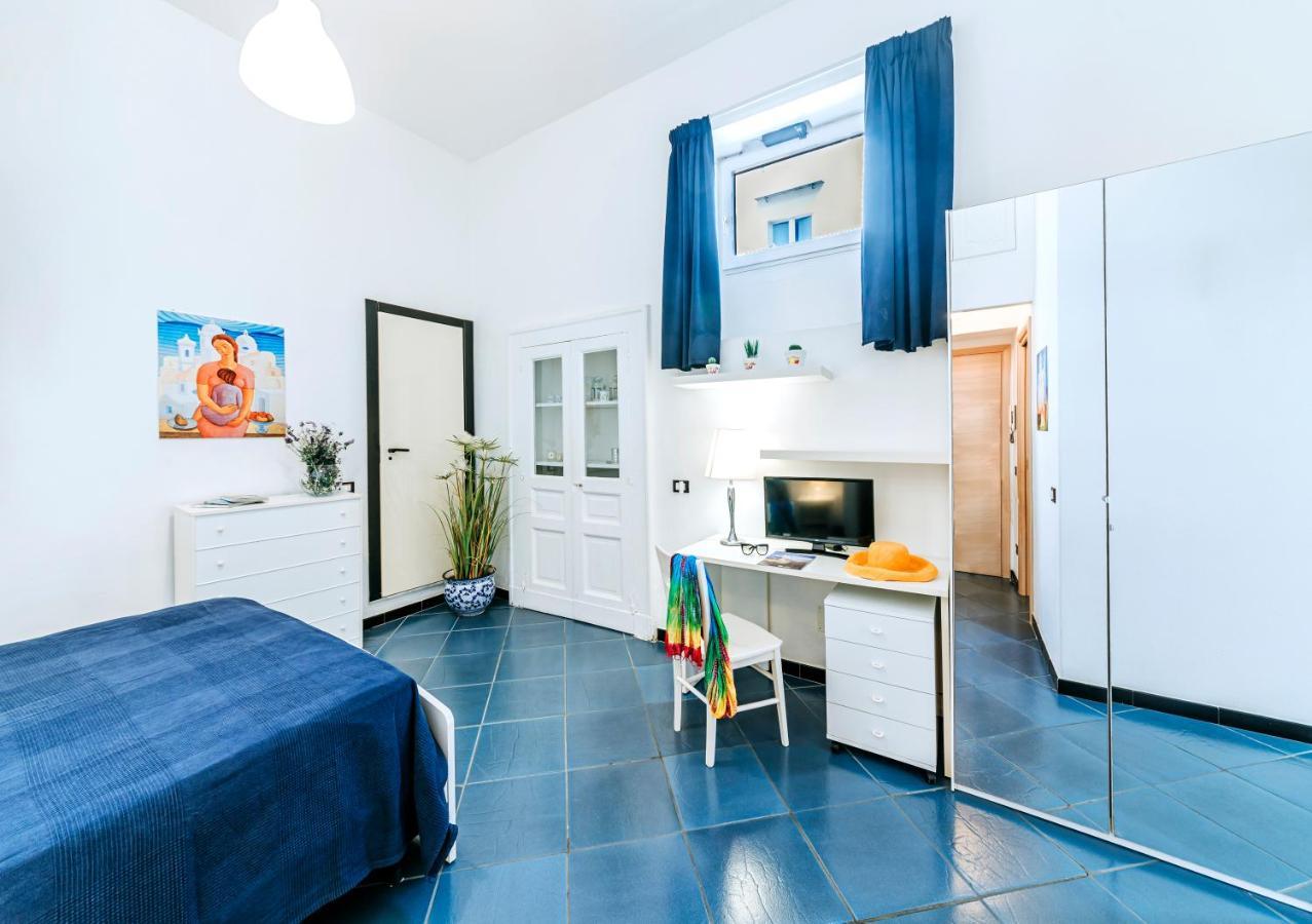 Ischia Domus Apartment Bagian luar foto