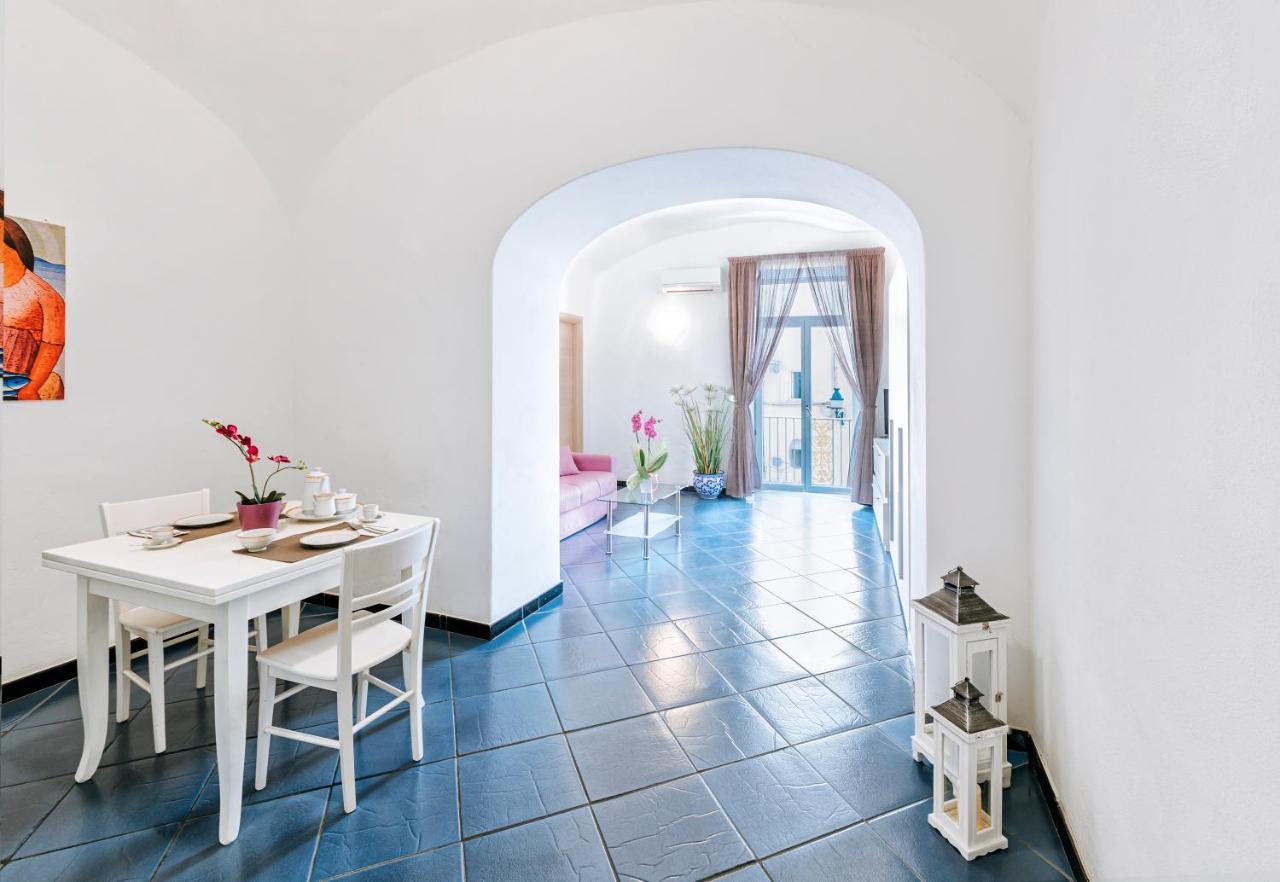 Ischia Domus Apartment Bagian luar foto