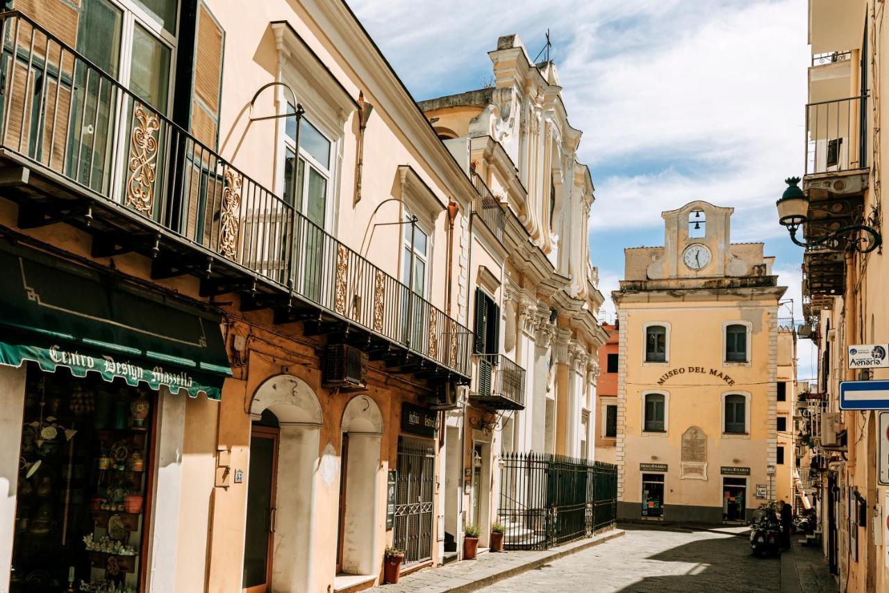 Ischia Domus Apartment Bagian luar foto