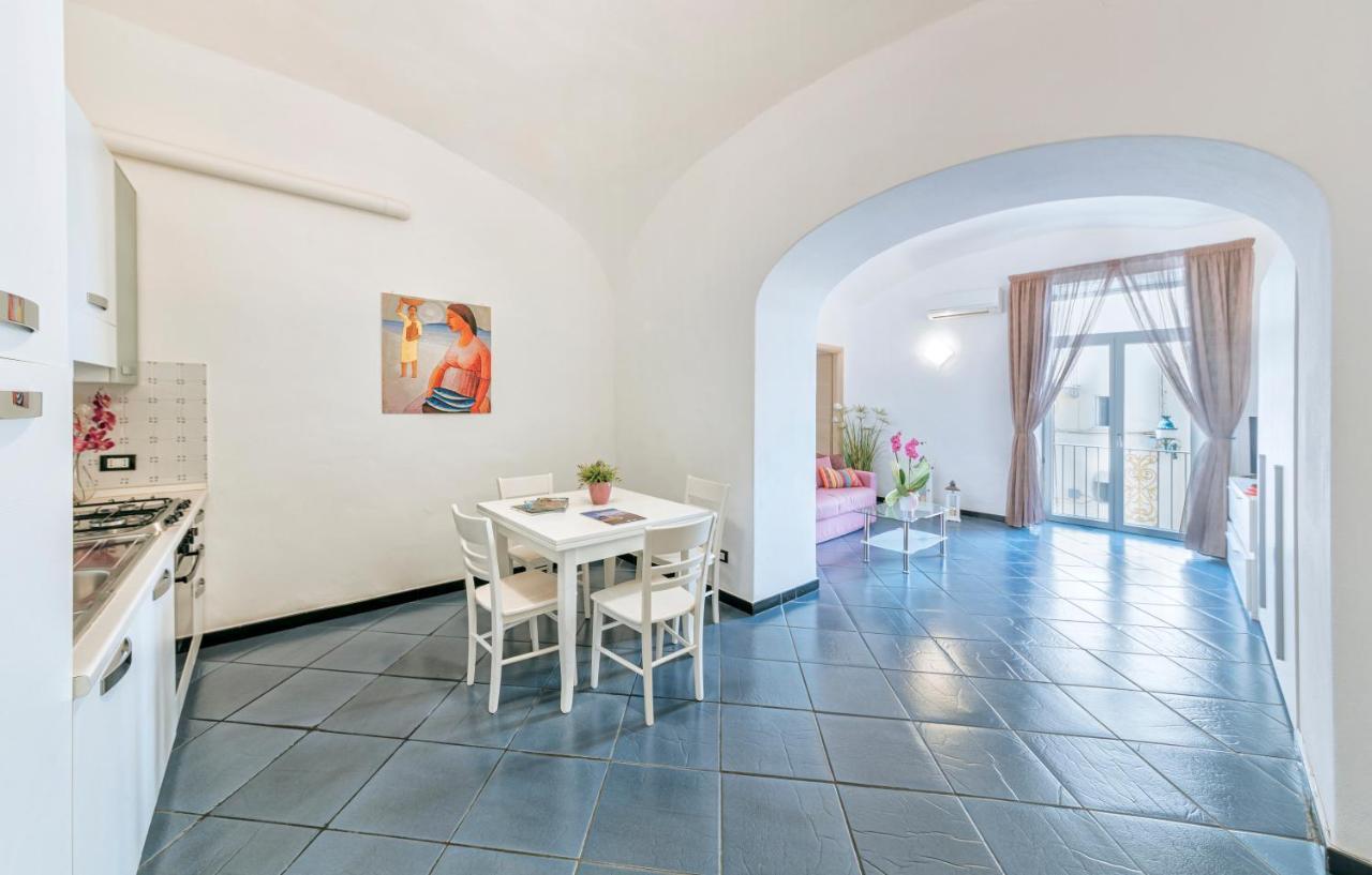 Ischia Domus Apartment Bagian luar foto