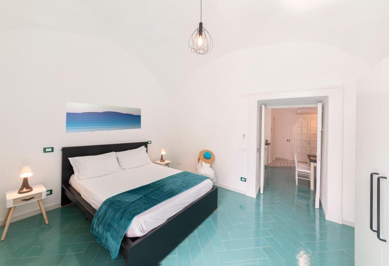 Ischia Domus Apartment Bagian luar foto